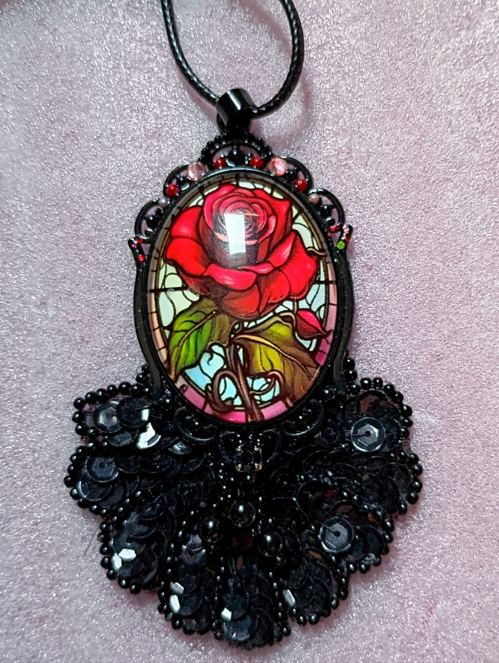 Gothic Red Rose Embellished Oval Pendant Black Beaded Modified Pendant Necklace